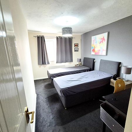 Modern 2 Bed House- Free Parking And Close To The Centre Bristol Exterior foto